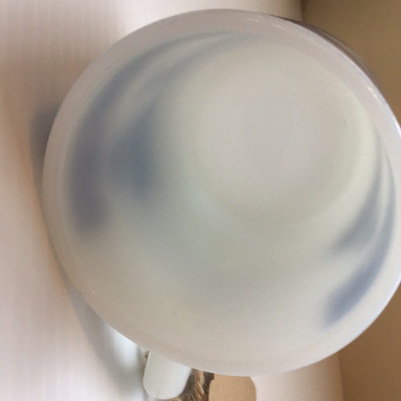 Vintage FireKing mug Blue Willow Anchor Hocking D handle made in USA stacking - Picture 6 of 7